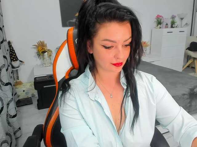 LadyEcho live cam on BongaCams
