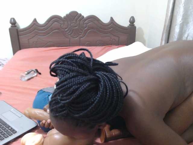 Caramelbabe live cam on BongaCams