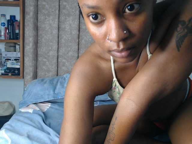 Sexxy-miss live cam preview