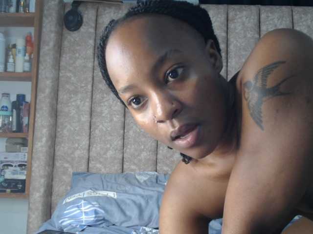 Sexxy-miss live cam on BongaCams