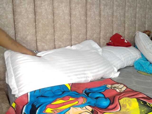 Sexxymeliz live cam on BongaCams