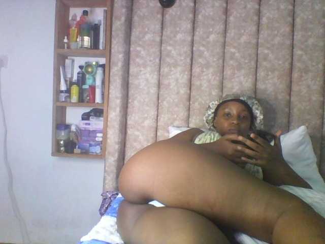 Sexxy-miss live cam preview