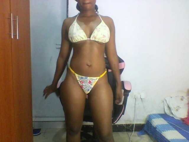 Sexxy-miss live cam on BongaCams