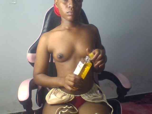 Sexxy-miss webcam