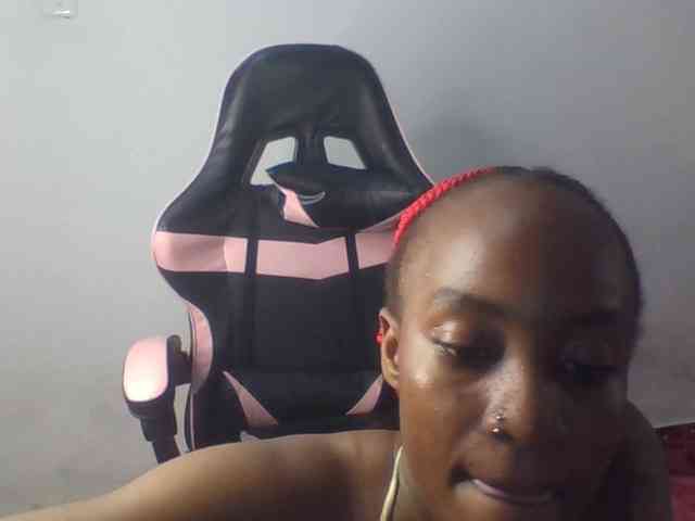 Sexxy-miss webcam