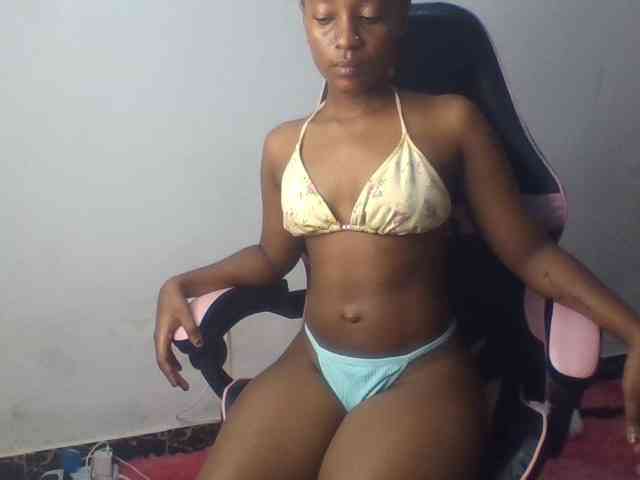 Sexxy-miss webcam