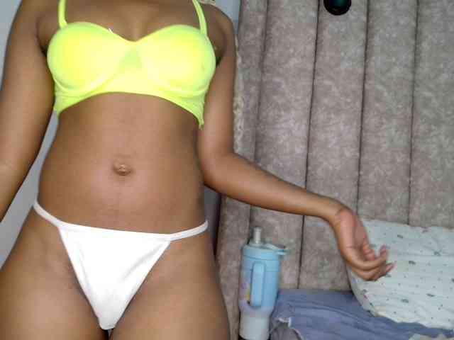 Sexxy-miss webcam