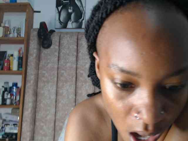 Sexxy-miss webcam