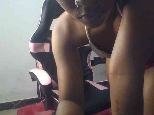 Sexxy-miss webcam