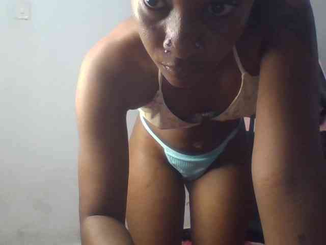 Sexxy-miss webcam