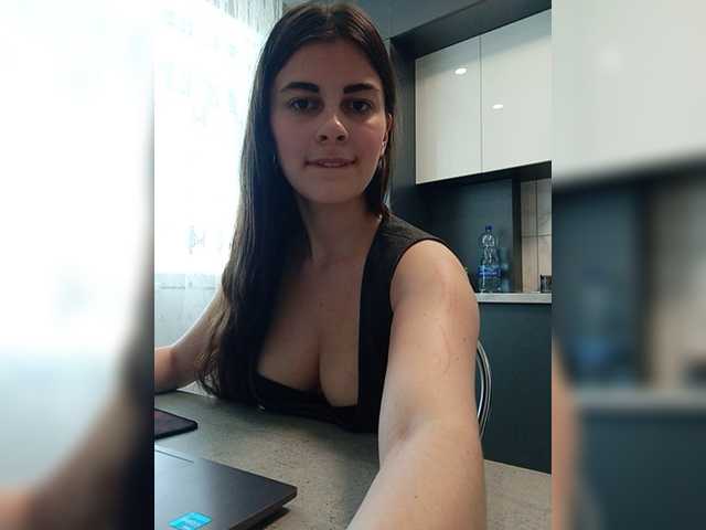 NatalieKing live cam on BongaCams