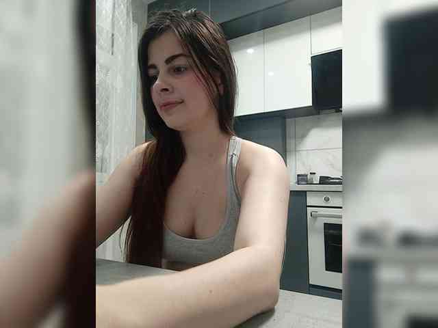 NatalieKing Live Webcam on BongaCams