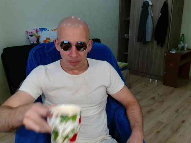 MrHrundelus MrHrundelus
