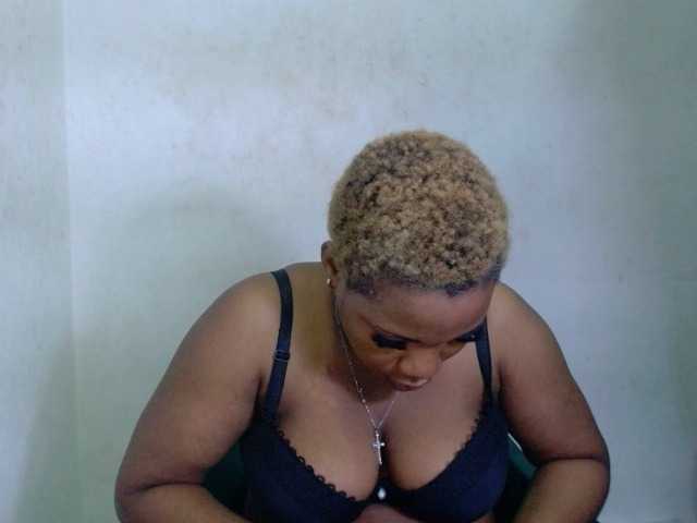 Juicypie live cam
