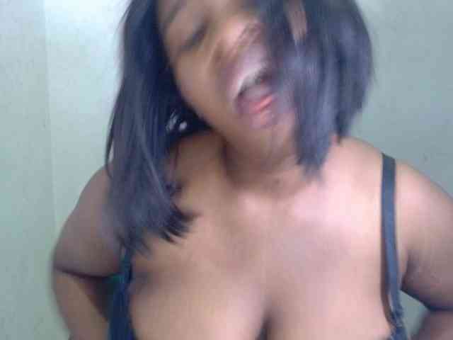 Juicypie Live Webcam on BongaCams