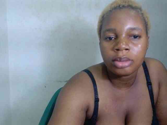 Juicypie's cam show statistics and live stream