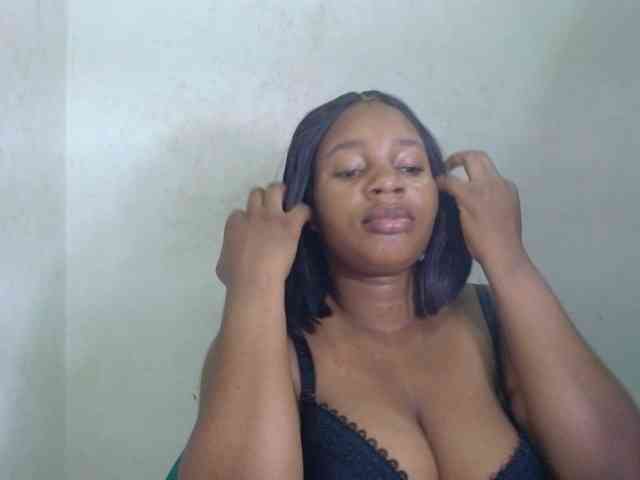 Juicypie Live Webcam on BongaCams