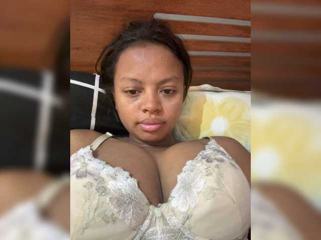 DaniiSexyy live cam on BongaCams