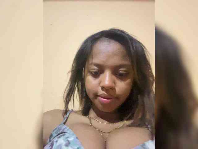 Modèle: DaniiSexyy
