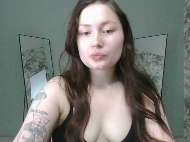 Amelimali live cam on BongaCams