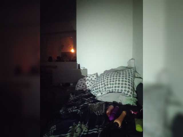 Evittaellite11 live cam on BongaCams