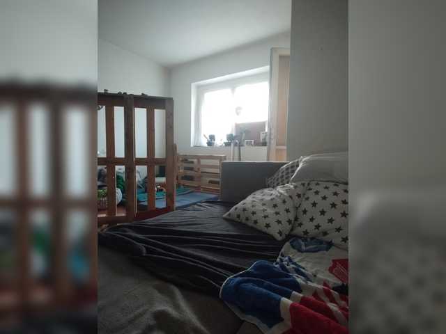 Evittaellite11 live cam