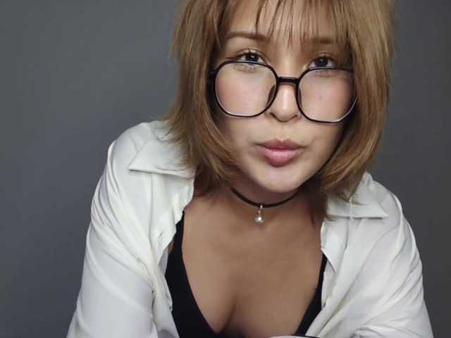 MargheritaBergh live cam on BongaCams