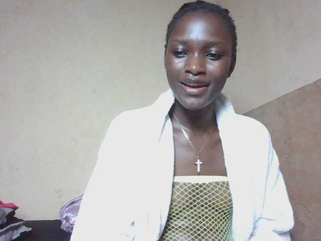 sweetlunab live cam on BongaCams