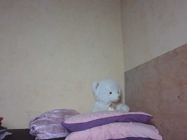 sweetlunab live cam on BongaCams