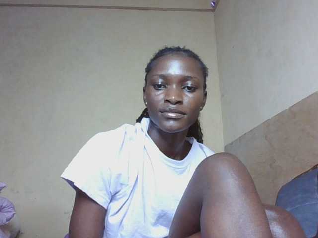sweetlunab live cam on BongaCams