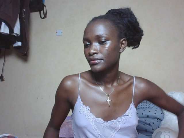 sweetlunab live webcam show