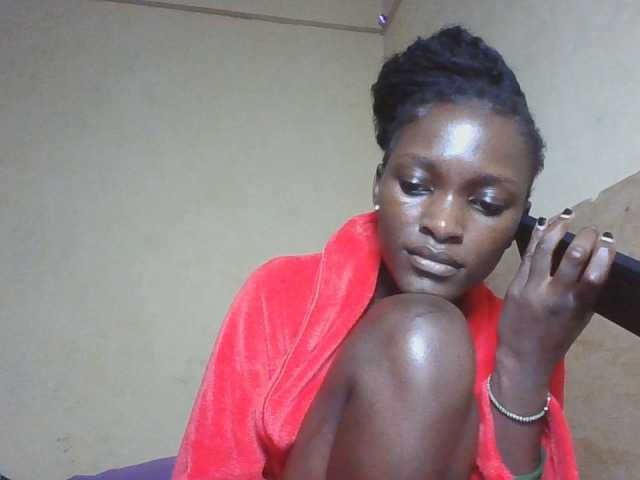 sweetlunab live cam on BongaCams