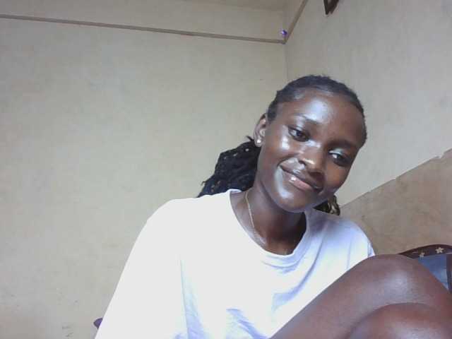 sweetlunab live cam on BongaCams