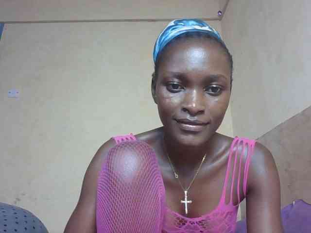 Sweetlunab's cam show statistics and live stream