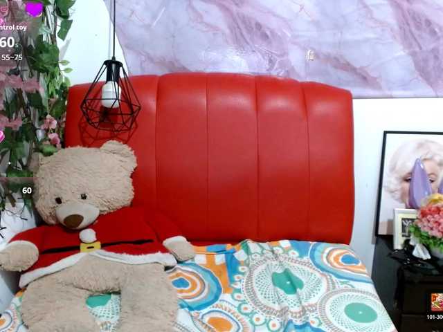 Ashley26 live cam on BongaCams
