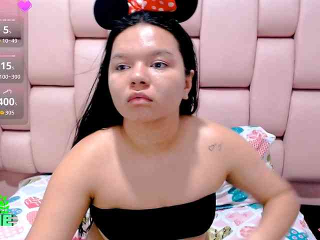 Model: Ashley26