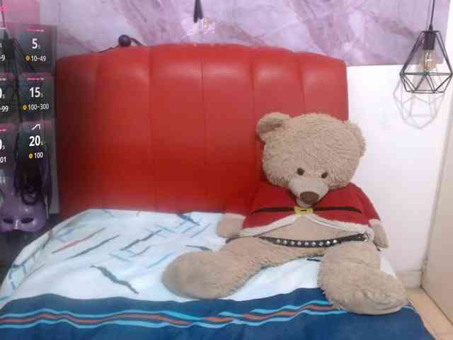 Ashley26 Live Webcam on BongaCams