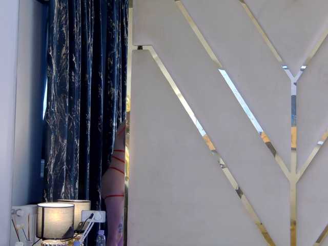 ZenaidaBelmont live cam on BongaCams