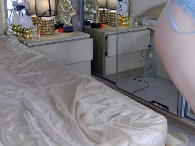 ZenaidaBelmont live cam on BongaCams