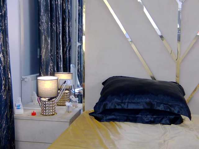 ZenaidaBelmont live cam on BongaCams