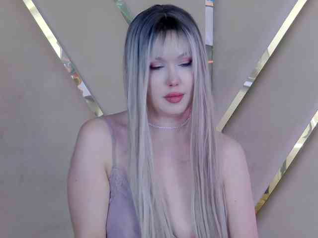 モデル: ZenaidaBelmont