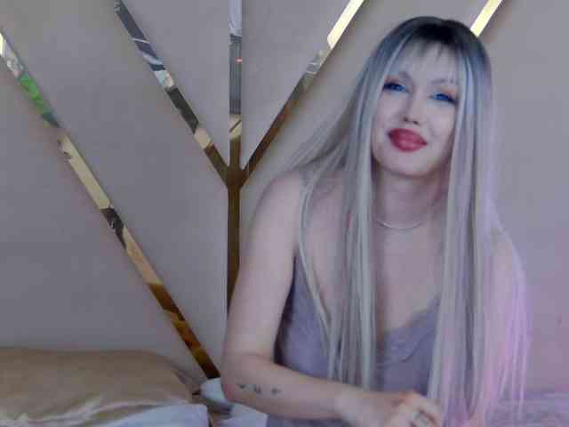 モデル: ZenaidaBelmont