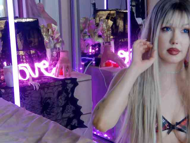 モデル: ZenaidaBelmont