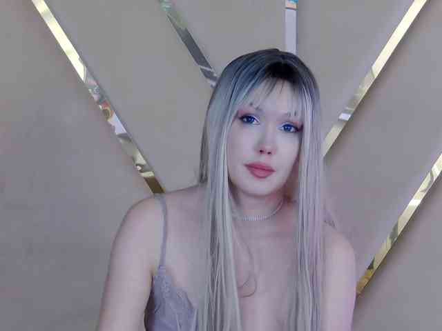 モデル: ZenaidaBelmont