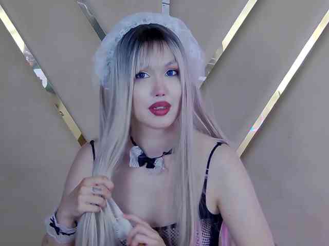 モデル: ZenaidaBelmont
