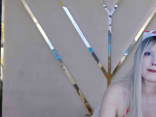 モデル: ZenaidaBelmont