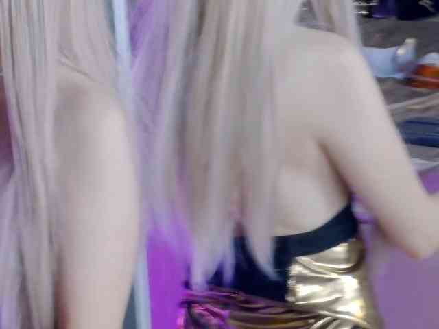 モデル: ZenaidaBelmont