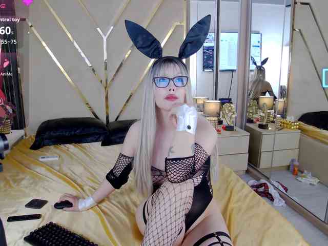 モデル: ZenaidaBelmont