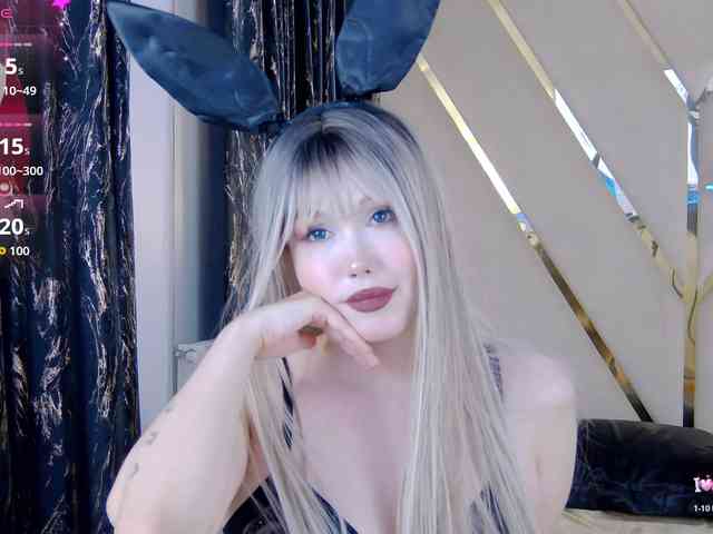 モデル: ZenaidaBelmont