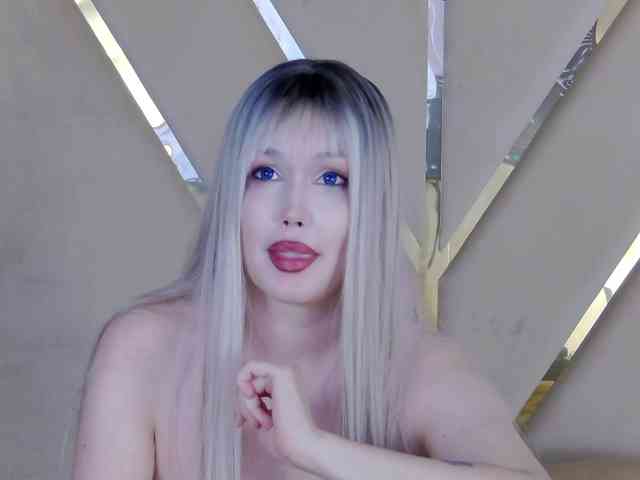 モデル: ZenaidaBelmont
